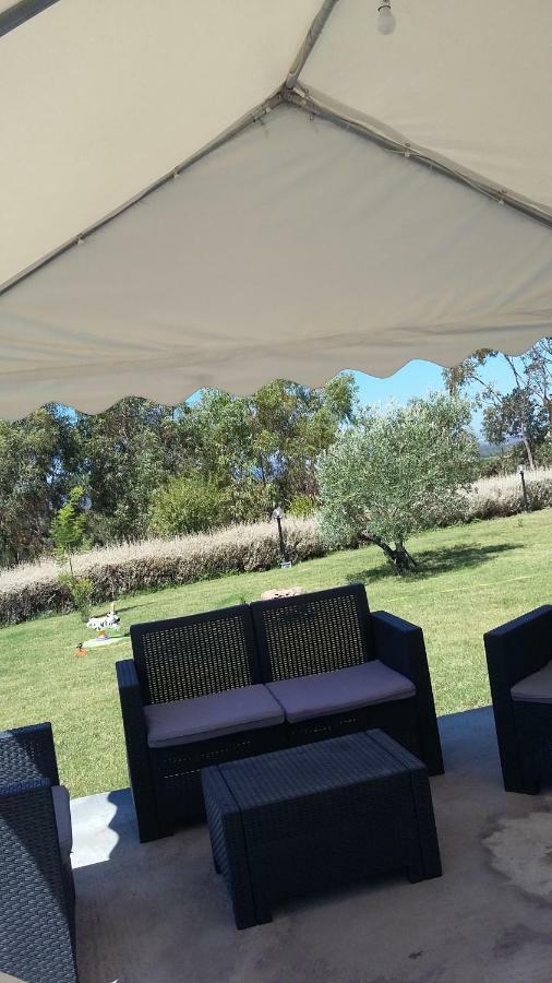 B&B Gli Ulivi SantʼAnna Arresi Εξωτερικό φωτογραφία