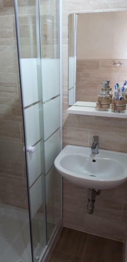 B&B Gli Ulivi SantʼAnna Arresi Εξωτερικό φωτογραφία
